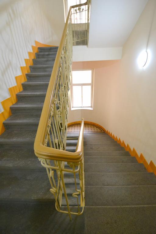 Cozy Flat By The Astronomical Clock Apartman Prága Kültér fotó