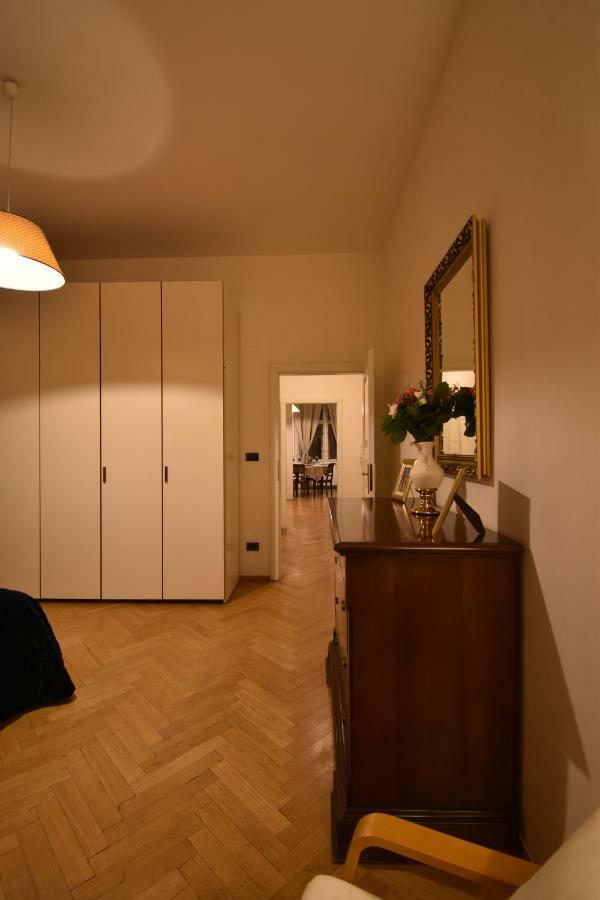 Cozy Flat By The Astronomical Clock Apartman Prága Kültér fotó